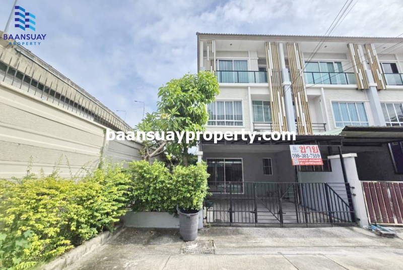 For SaleTownhouseChaengwatana, Muangthong : For sale: 3-storey townhouse, corner unit, The Pant City Village, Chaeng Watthana, near Muang Thong Thani and expressway (Muang Thong Thani checkpoint)