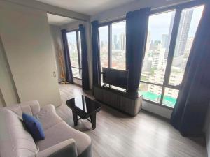 For RentCondoRatchathewi,Phayathai : 👑 IDEO Mobi Rangnam 👑 1 Bed 1 Bath 35 sq m. 14th floor, corner room, beautiful view, decorated, ready to move in