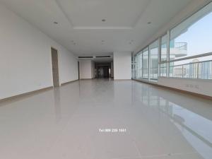 For RentCondoRama3 (Riverside),Satupadit : For Rent 3 bed Supalai Riva Grand area 283 sq.m. There are many rooms to choose from.