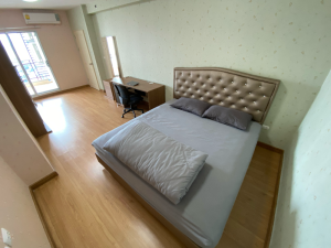 For RentCondoRama9, Petchburi, RCA : 🔥For rent Supalai Park Ekkamai-Thonglor, size 55.72 sq m., free Internet, furnished and equipped with amenities.