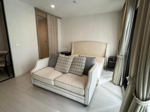 For RentCondoWitthayu, Chidlom, Langsuan, Ploenchit : New room! Noble Ploenchit, pool view, fully furnished, near BTS, ready to move in