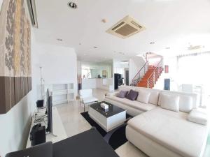 For RentCondoRatchathewi,Phayathai : 👑 The Complete Rajprarop 👑 Penthouse room on the top floor, 3 bedrooms, 4 bathrooms, very beautiful view, fully furnished, ready to move in