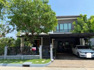 For RentHousePattanakan, Srinakarin : ● Modern Luxury ● 2-Story Detached House, 4 Bedrooms | 75.00 sq.w. 225.00 sq.m. | Near Sirindhorn Hospital 9 mins, Seacon Square 10 mins, ARL Hua Mak 11 mins