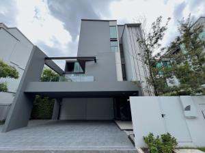 For RentHousePattanakan, Srinakarin : For rent, 3-storey detached house, Vive project, Krungthep Kreetha, 7 air conditioners, some furniture, 4 bedrooms, 5 bathrooms, 1 maid, rental price 145,000 baht per month