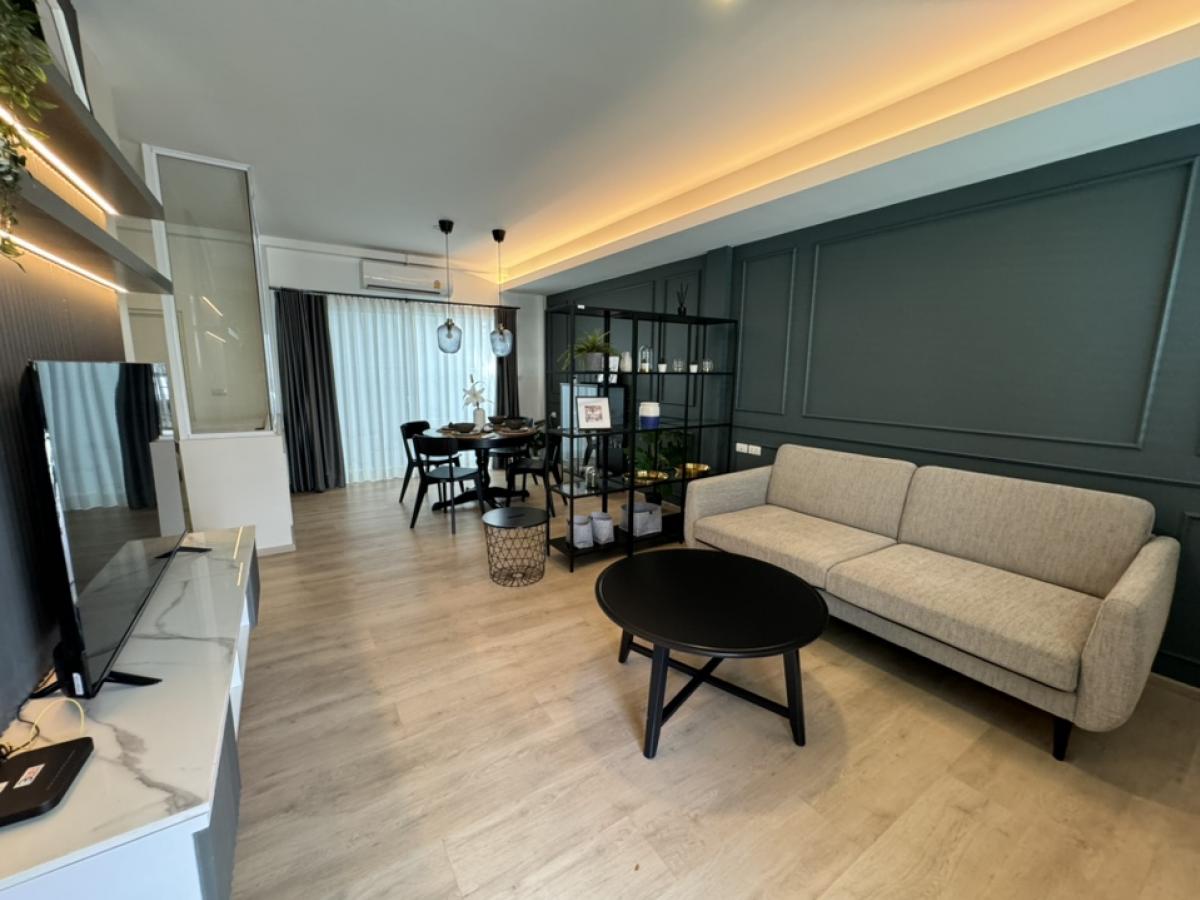 For RentTownhouseBangna, Bearing, Lasalle : Urgent! Just vacant!! Pets allowed. Beautiful house for rent. Luxuriously decorated. Looks expensive. Fully furnished. Just bring your bags and move in. Indy 2 Bangna Ramkhamhaeng, near Mega Bangna.