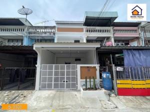 For SaleTownhouseSamut Prakan,Samrong : House for sale, Chat Phet, Soi Wat Nam Daeng, near BTS Bearing