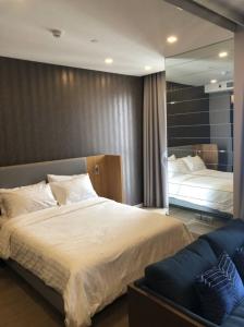 For RentCondoSukhumvit, Asoke, Thonglor : Ashton Asoke Condominium Luxury Room for Rent