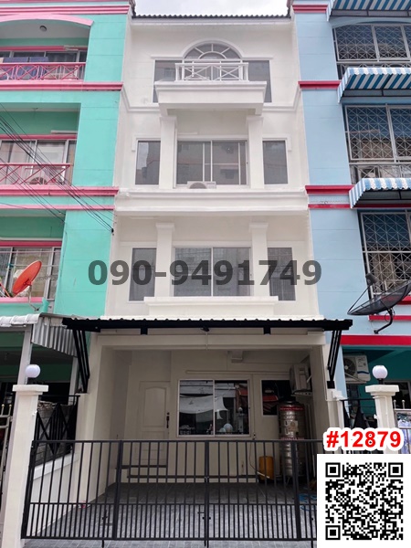 For RentTownhouseBangna, Bearing, Lasalle : Townhouse for rent, 4 floors, Queen Place Village 2, near Punnawithi BTS station