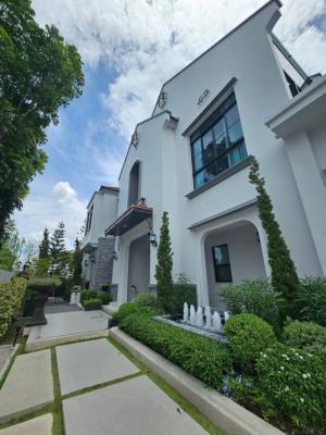 For SaleHousePattanakan, Srinakarin : 📢👇 Selling a luxury house at Nantawan Rama 9-New Krungthep Kreetha Village (Nantawan Rama9-New Krungthep Kreetha), convenient to travel on many routes.