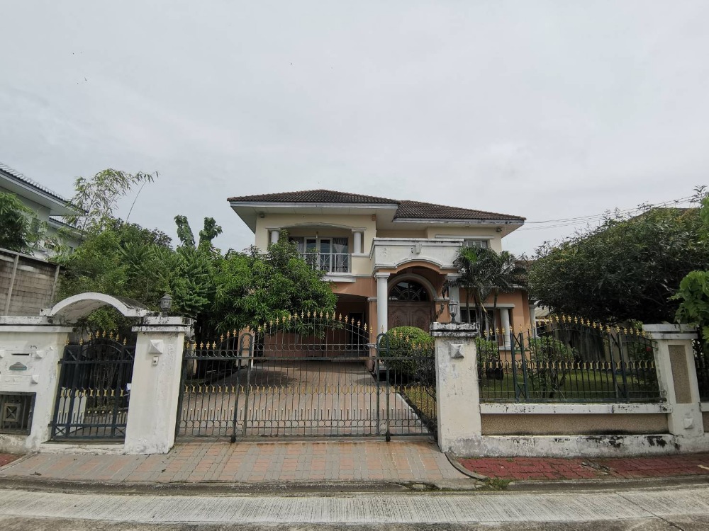 For SaleHouseRathburana, Suksawat : For sale: 2-storey detached house, 102 sq.w., usable area 279 sq.m., good price