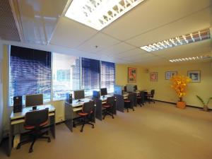 ขายคอนโดนานา : ขาย The Trendy Office 141.42 ตรม. ห้องมุม วิวเมืองสวย ทำเลดีใจกลางเมือง สภาพดี ใกล้ BTS นานา