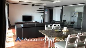 ให้เช่าคอนโดสุขุมวิท อโศก ทองหล่อ : Pet friendly | 2 Bedrooms Condominium for Rent in Sukhumvit, Bangkok near BTS Ekkamai at Casa Viva (AA23774)