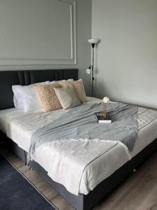 For RentCondoOnnut, Udomsuk : A space sukhumvit 77 10,000 baht, fully furnished, corner room, beautiful room