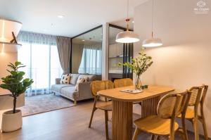 For RentCondoThaphra, Talat Phlu, Wutthakat : Beautiful room, minimalist style, Life Sathorn Sierra 2 Bedroom, Fully Furnished