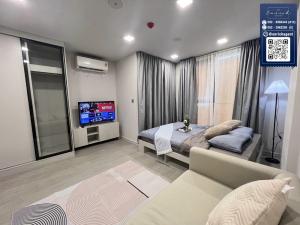 For RentCondoOnnut, Udomsuk : 💙For rent Atmoz Oasis Onnut, fully furnished, ready to move in, MRT Srinakarin💙 Call 062-2962295 Ni // Line id : @enrichagent