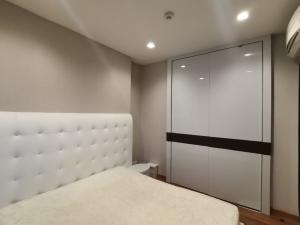 For RentCondoRatchadapisek, Huaikwang, Suttisan : For rent, 1 bedroom, large size, 45 sq m., Ivy Ampio Condo, beautiful room, very special price