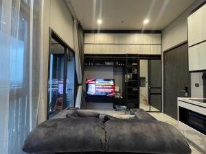 For RentCondoOnnut, Udomsuk : For rent🌿The Line Sukhumvit 101🌿 Very good price room, 3.3 meter ceiling, open view, not hot room, furnished and ready to move in🪴