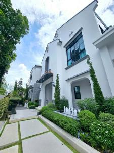 For SaleHousePattanakan, Srinakarin : Nantawan Rama9-New Krungthepkreetha for sale