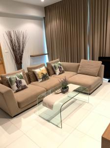 For RentCondoSukhumvit, Asoke, Thonglor : 1 Bed 1 Bath 68 sqm condo on high floor at Millennium Residences for rent 45,000THB per month, Sukhumvit road soi 18, BTS Asoke.