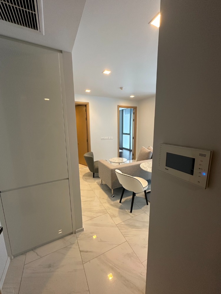 For SaleCondoNana, North Nana,Sukhumvit13, Soi Nana : High-end condo in the heart of Nana, suitable for investment, rooms for rent, never vacant, guaranteed special price