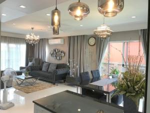 For RentHousePattanakan, Srinakarin : 🏡For rent 75,000 baht Phatsar Prestige Luxe Phatthanakan 38