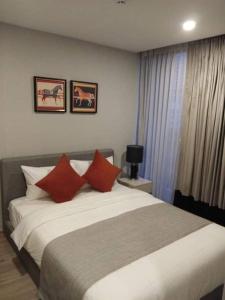 For RentCondoOnnut, Udomsuk : For rent: Serio Sukhumvit 50, corner room, 8th floor