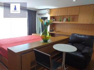 For RentCondoSukhumvit, Asoke, Thonglor : For rent at Grand Park View Asoke Negotiable at @condobkk (with @ too)