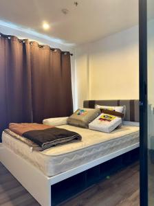 For RentCondoOnnut, Udomsuk : For rent: The Base Park West, studio room, 28 sq m, 20th floor, Habito view (not hot), new furniture, complete electrical appliances, ready to move in, near BTS, convenient transportation, price 13,000 baht