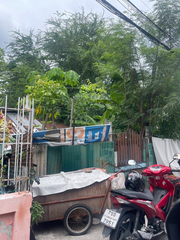 For SaleLandOnnut, Udomsuk : Land for sale, 100 square wah (get a single-storey house) in Soi Sukhumvit 101/1, Soi Yaek Wachiratham Sathit 13