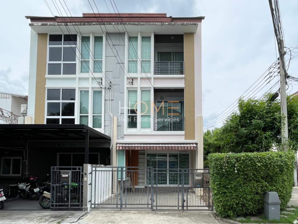 For SaleTownhouseRatchadapisek, Huaikwang, Suttisan : Corner unit with garden area, fully built-in ✨ Townhome, Baan Klang Muang Ratchada 36 / 3 bedrooms (FOR SALE), Baan Klang Muang Ratchada 36 / Townhome 3 Bedrooms (FOR SALE) MEAW527