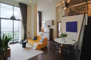 For SaleCondoSukhumvit, Asoke, Thonglor : Owner Post! *Condo for sale C Ekkamai, high appraisal price* 1 Bedroom Plus+ double volume