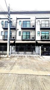 For SaleTownhousePinklao, Charansanitwong : Best price, 3-storey townhouse for sale, Baan Klang Muang, Pinklao-Charan, near Bang Phlat Intersection