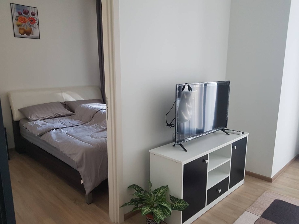 For RentCondoSapankwai,Jatujak : Hurry, youll miss out! Cheapest in the building! For rent The Line Phahol-Pradipat 1Bed1Bathroom, beautiful view, very popular project