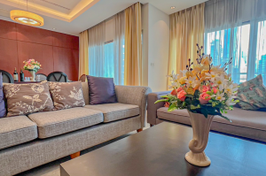 For RentCondoWitthayu, Chidlom, Langsuan, Ploenchit : Royal Residence Park