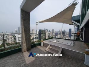 For RentCondoSukhumvit, Asoke, Thonglor : Huge Terrace, Double High Ceiling, Triplex, Penthouse | 3 Bedrooms Condominium for Rent in Sukhumvit, Bangkok near BTS Asok - MRT Sukhumvit at Wind Sukhumvit 23 (AA33816)