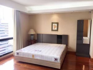 For RentCondoWitthayu, Chidlom, Langsuan, Ploenchit : Condo for rent Somkid gardens 250 sqm near BTS Chidlom