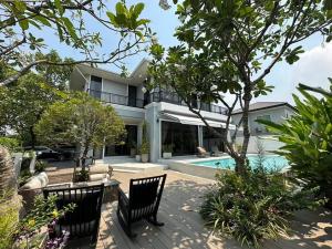 For RentHousePathum Thani,Rangsit, Thammasat : ‼️For Rent ‼️ Private Pool Villa Houseat 🍀 “ Living Nara“  Rangsit- Klong4 Village🍀