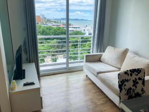 For SaleCondoPattaya, Bangsaen, Chonburi : Condo for sale in Pattaya, Jomtien Beach, corner room on the 7th floor, sea view, there are tenants, can continue to collect rent.