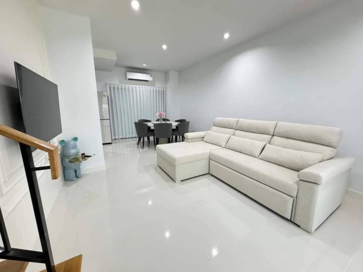 For RentTownhouseMin Buri, Romklao : 💥 Townhome for rent, 2 bedrooms, 3 bathroom. **BANN  Klang Muang Rama 9 - Krungthep Kreetha** New house, no one has lived in it before . Fully furnished, ready to move in