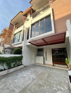 For RentTownhouseOnnut, Udomsuk : Townhouse for rent, The Private, Sukhumvit 97/1 Road, with air conditioning, fully furnished, 3 bedrooms, 4 bathrooms, rental price 58,000 baht per month