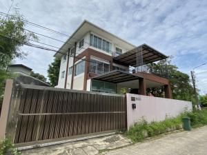 For RentHome OfficeKaset Nawamin,Ladplakao : 🔆Single house for rent, can be used as a home office, 4 bedrooms, 400 sq m., parking for 6 cars in the house, enter Soi Prasertmanukit 7 only 100 meters🔆