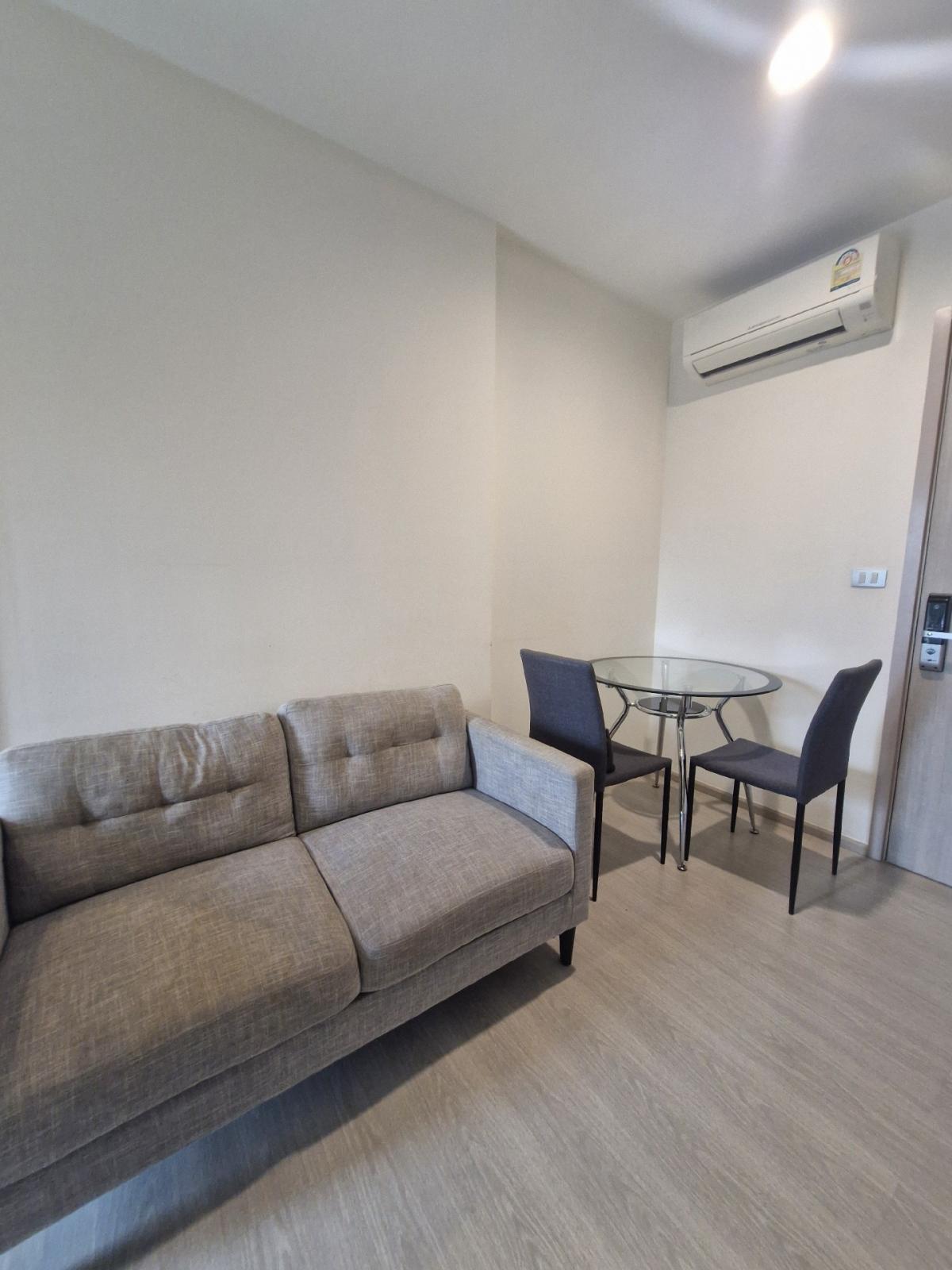 For RentCondoSukhumvit, Asoke, Thonglor : Rhythm Sukhumvit 36-38 (Rhythm Sukhumvit 36-38) only 300 meters from BTS Thonglor