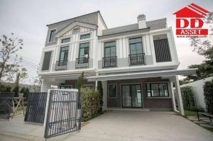 For RentTownhouseBangna, Bearing, Lasalle : For Rent / For Sale Indy 5 Bangna Km.7 Townhome Indy 5 Bangna Km.7 near Mega Bangna, only 3 minutes Cold : T8084