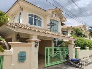 For RentHousePathum Thani,Rangsit, Thammasat : HR1856 2-storey detached house for rent, Phatsar Village 4, on the main road, Rangsit-Nakhon Nayok, Thanya Khlong 3