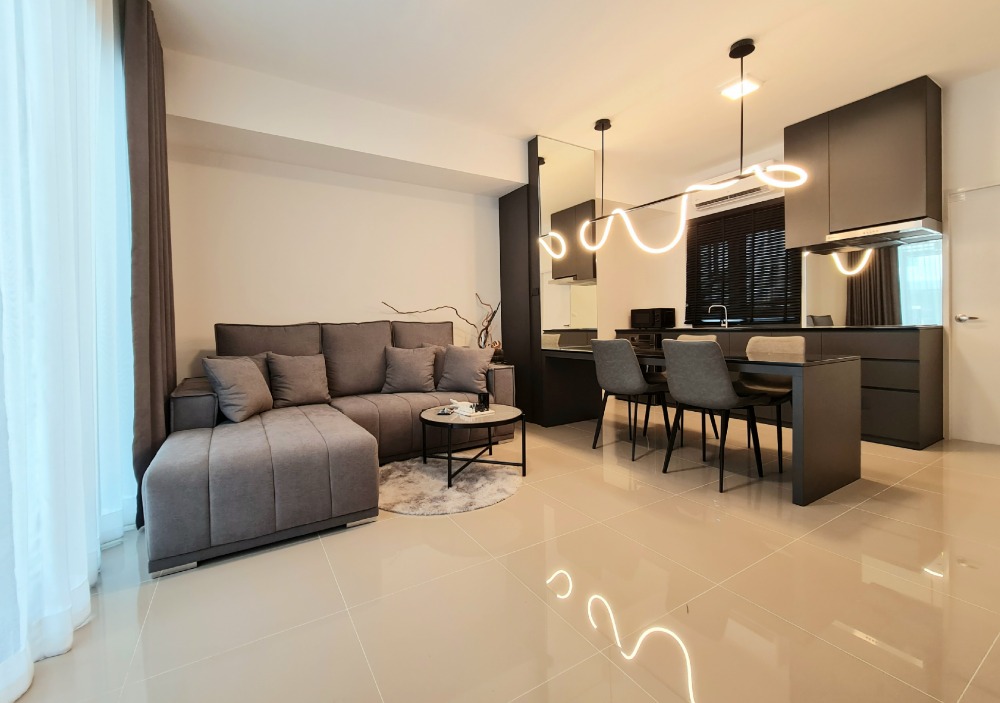 For RentTownhouseBangna, Bearing, Lasalle : 5mins to MEGA BANGNA!!! PLENO Sukhumvit-Bangna 2 !!! ready to move in / ALL NEW :)