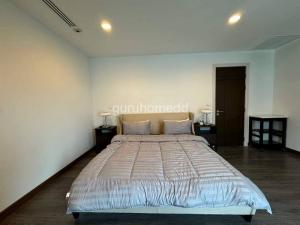 For RentCondoWitthayu, Chidlom, Langsuan, Ploenchit : ghd000356R Condo for rent The Crest Ruamrudee near BTS Phloen Chit 192.25 sq m 7th floor