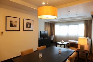 ให้เช่าคอนโดสาทร นราธิวาส : Sathorn Garden 1 bedroom full furnished for rent