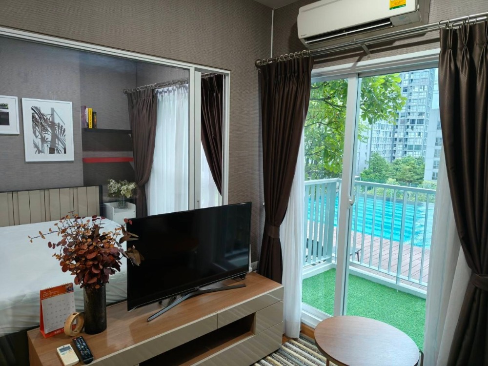 For RentCondoBang Sue, Wong Sawang, Tao Pun : Condo for rent, pool view, cool all year round, beautiful view, owner is renting it himself, built-in in the whole room