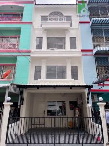 For RentTownhouseOnnut, Udomsuk : Newly renovated Townhome for RENT Sukhumvit 101/1 Near BTS Punnawithi (SPSP570)