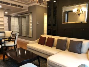 For SaleCondoSukhumvit, Asoke, Thonglor : Selling at a special price✨ Aguston Sukhumvit 22 🐩 Pet friendly * Pets allowed 🐶 Newly renovated room, decorated in luxury style, never rented out